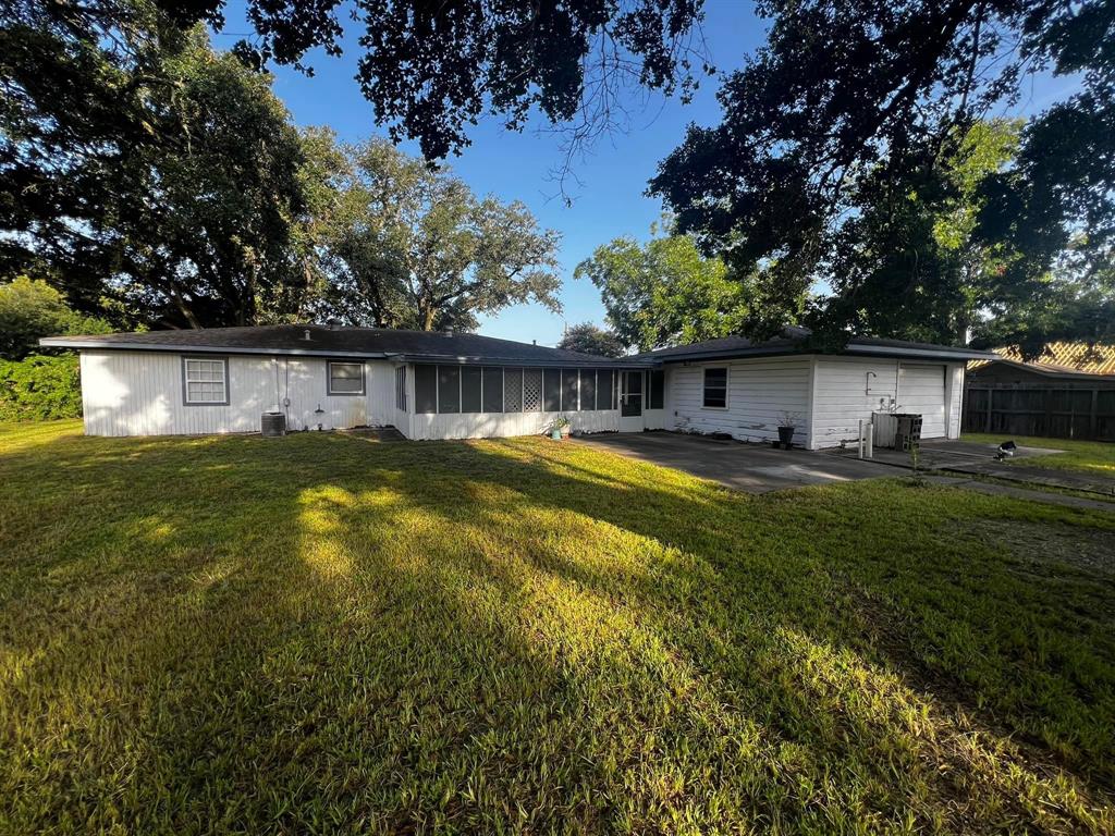 1826 East Avenue, Katy, Texas image 16