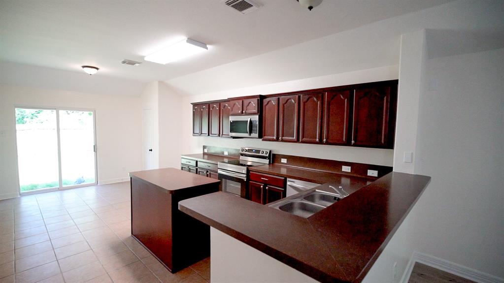 13922 Brayford Place Court, Houston, Texas image 5