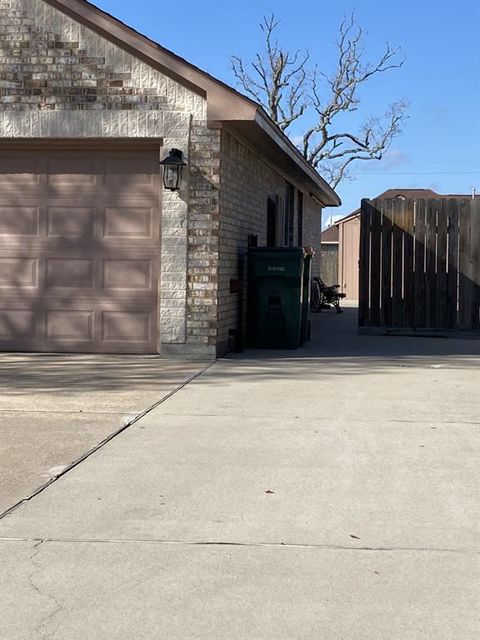 Single Family Residence in Santa Fe TX 38 Prairie Knoll Drive 36.jpg