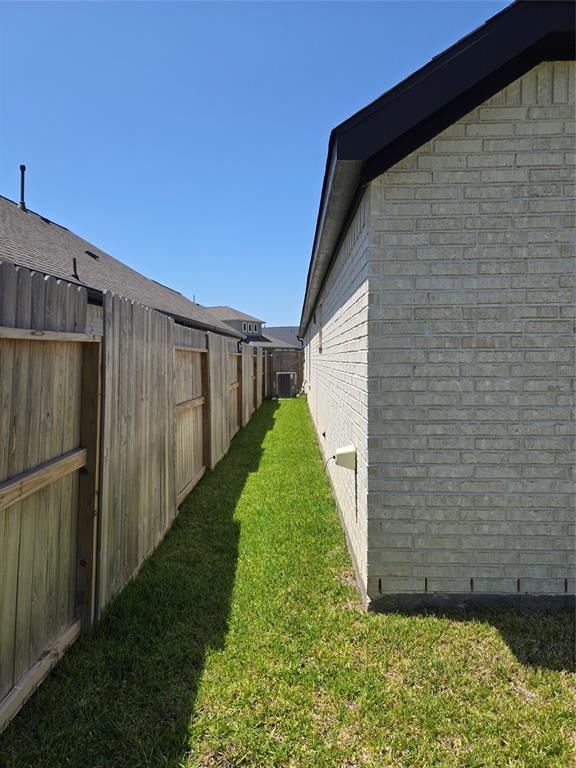 9714 Perdita Trail, Missouri City, Texas image 19