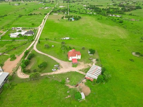 A home in Sealy