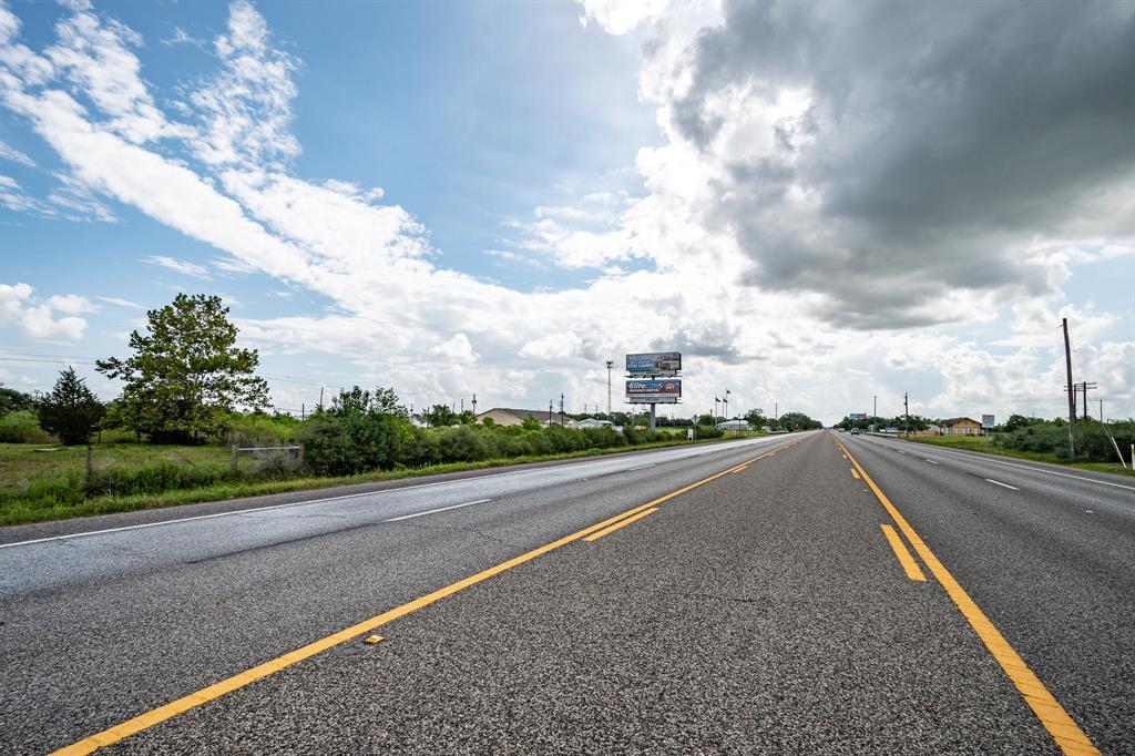 00 Hwy 6, Hitchcock, Texas image 10