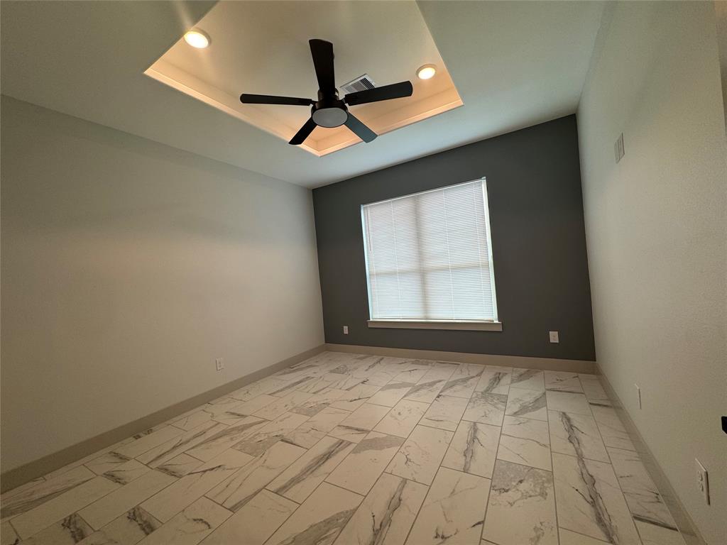 501 Valley Brook Drive, La Porte, Texas image 8