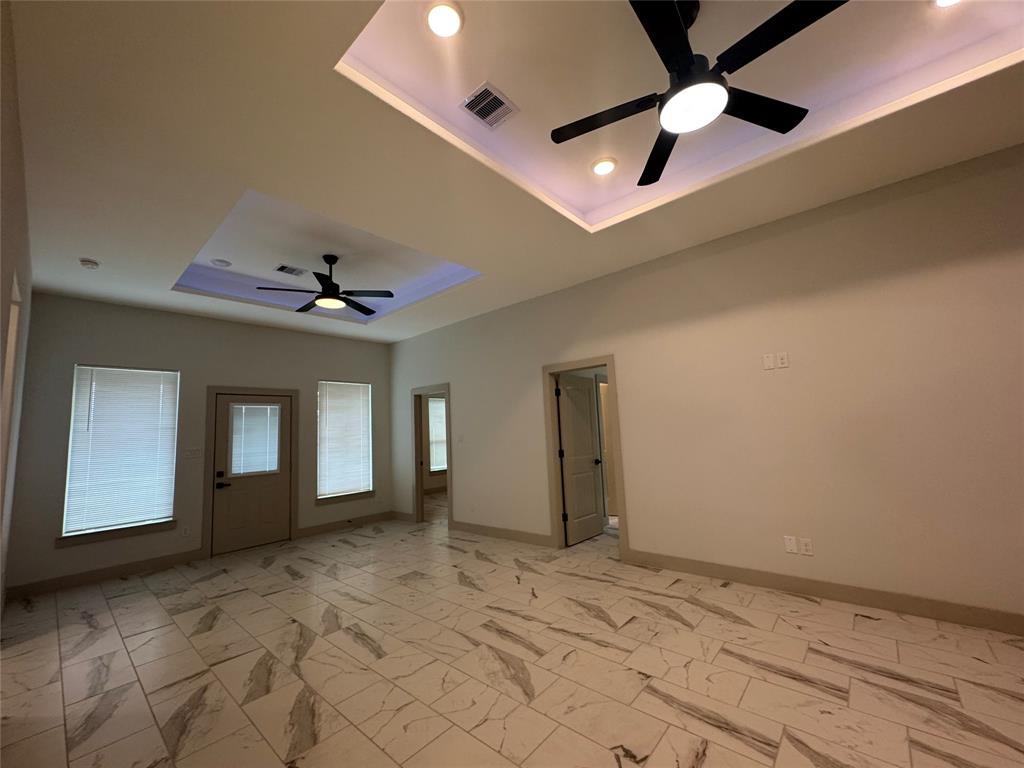 501 Valley Brook Drive, La Porte, Texas image 9