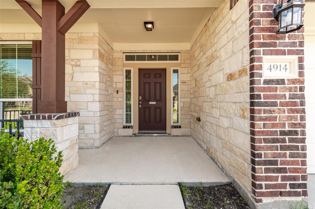 4914 Evening Moon Lane