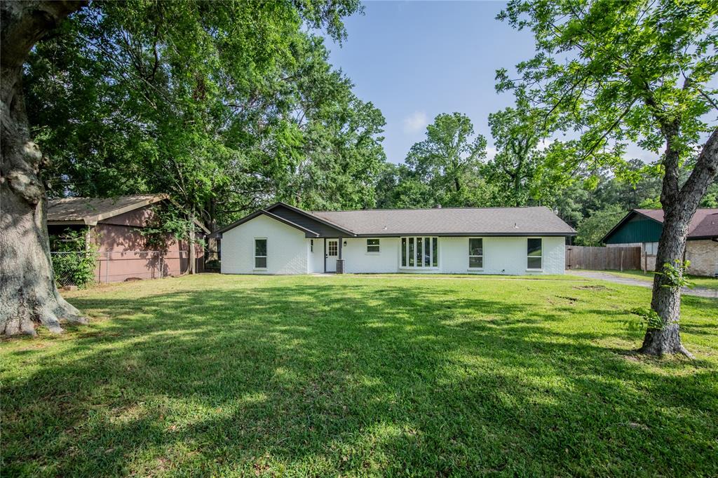 16107 Pinewood Drive, Porter, Texas image 2