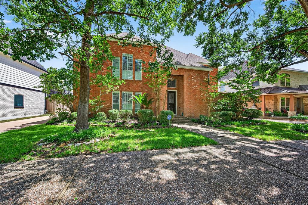 1035 Flagmore Drive