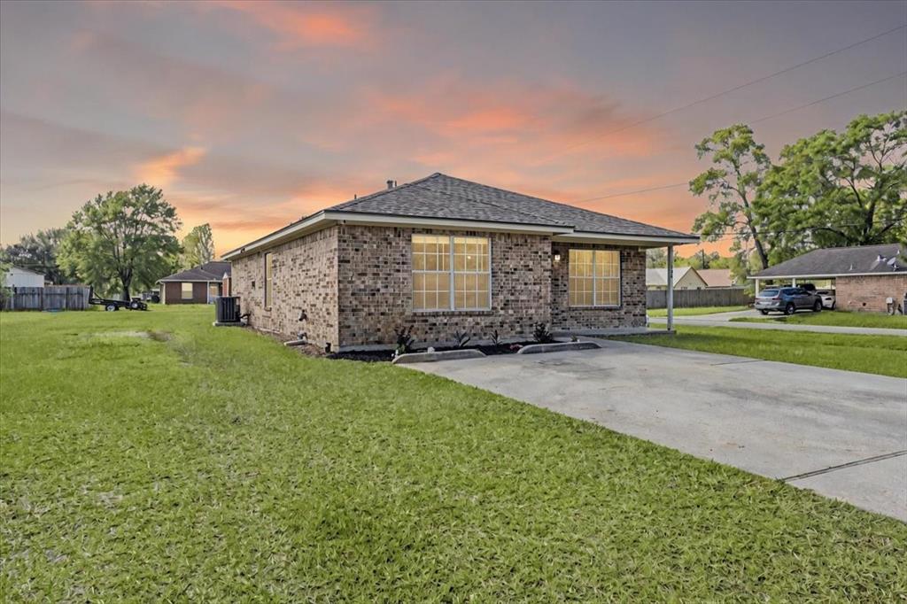 1302 Shell Avenue, Cleveland, Texas image 1