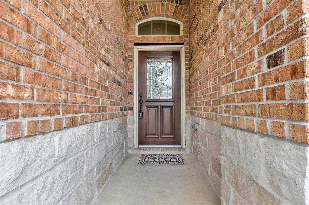 6515 Hunters Creek Lane, Baytown, Texas image 2