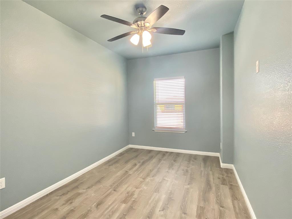 754 W Columbus Street, Giddings, Texas image 26
