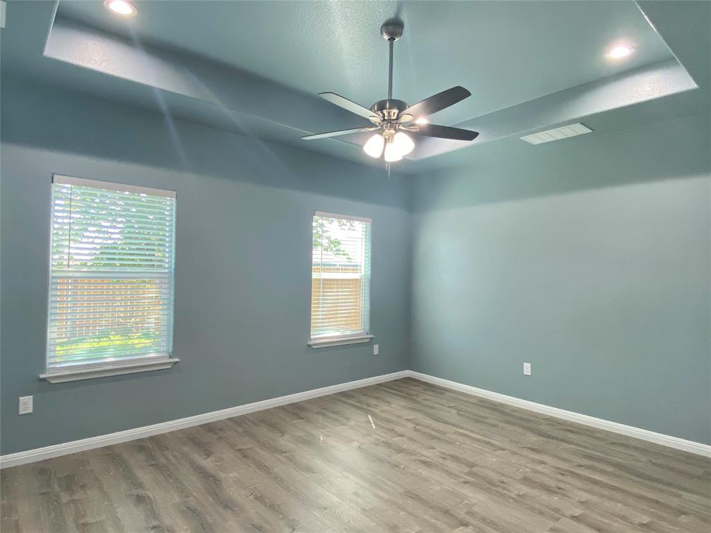 754 W Columbus Street, Giddings, Texas image 19