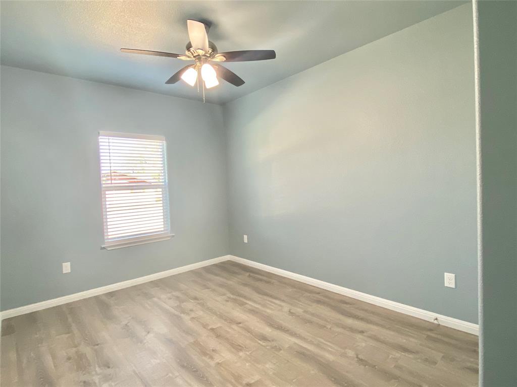 754 W Columbus Street, Giddings, Texas image 28