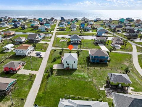 A home in Crystal Beach