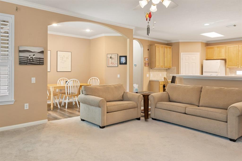 2220 W Marsala Drive, Pearland, Texas image 5