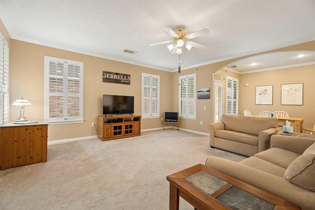 2220 W Marsala Drive, Pearland, Texas image 10
