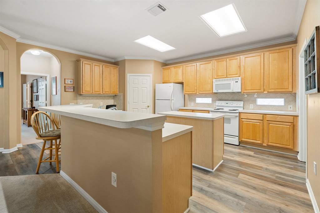 2220 W Marsala Drive, Pearland, Texas image 6
