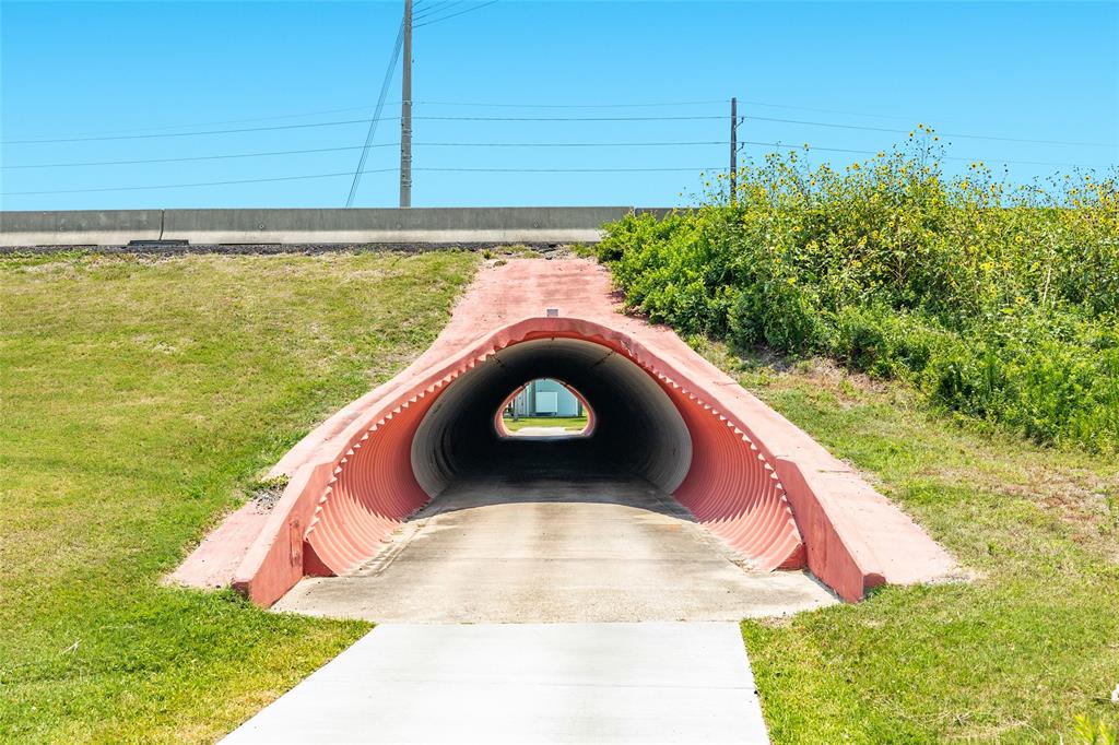 Lot 16 Palmdale Court, Galveston, Texas image 11