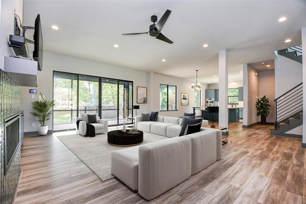 11007 Olde Mint House Lane, Tomball, Texas image 10