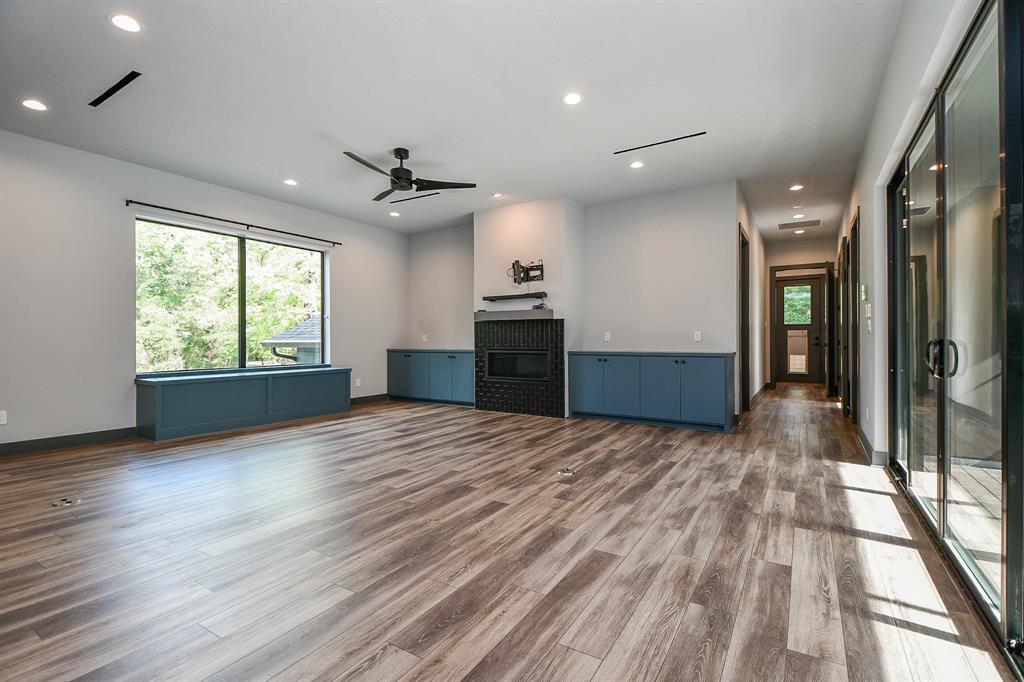 11007 Olde Mint House Lane, Tomball, Texas image 12