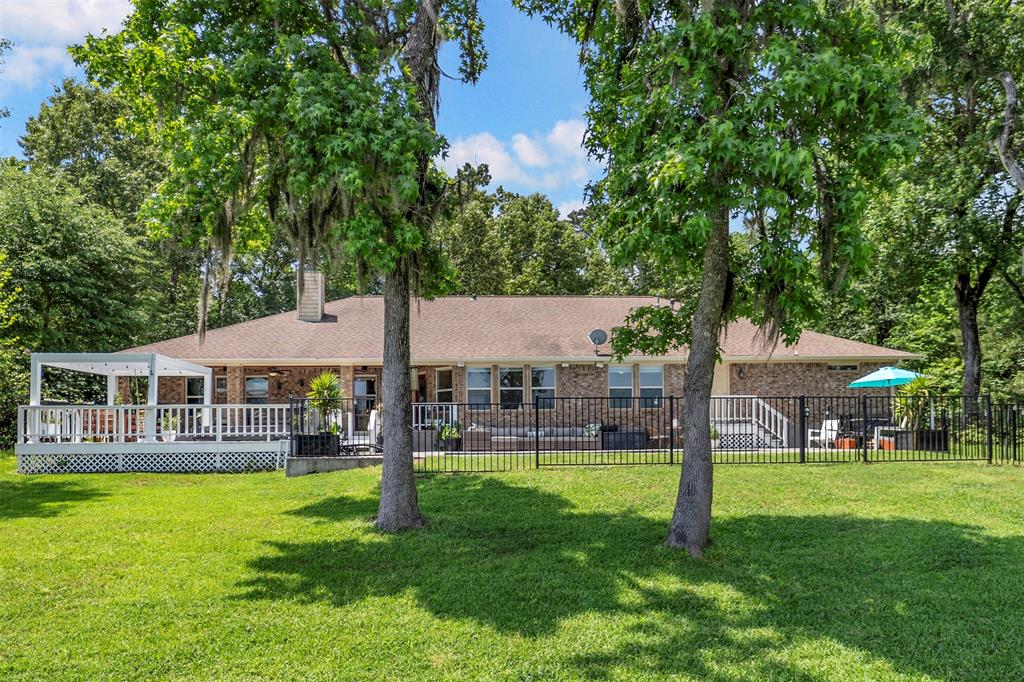 111 Venice Way, Huntsville, Texas image 28