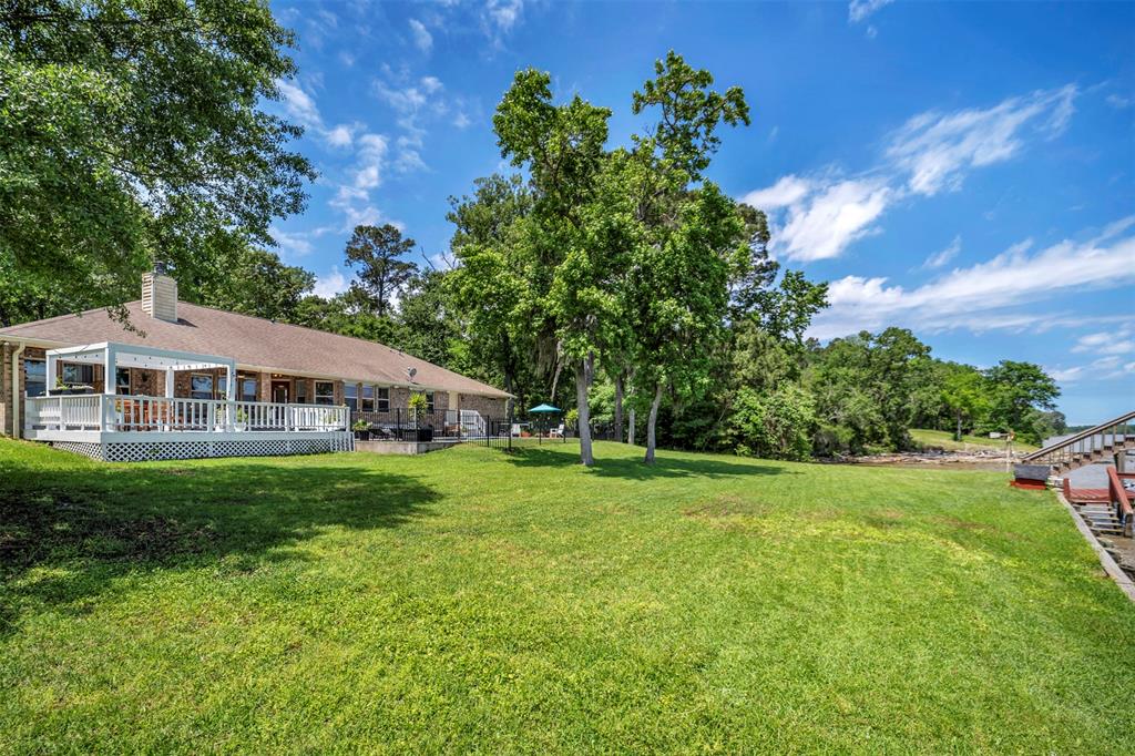 111 Venice Way, Huntsville, Texas image 29