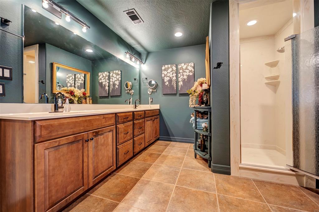 111 Venice Way, Huntsville, Texas image 35
