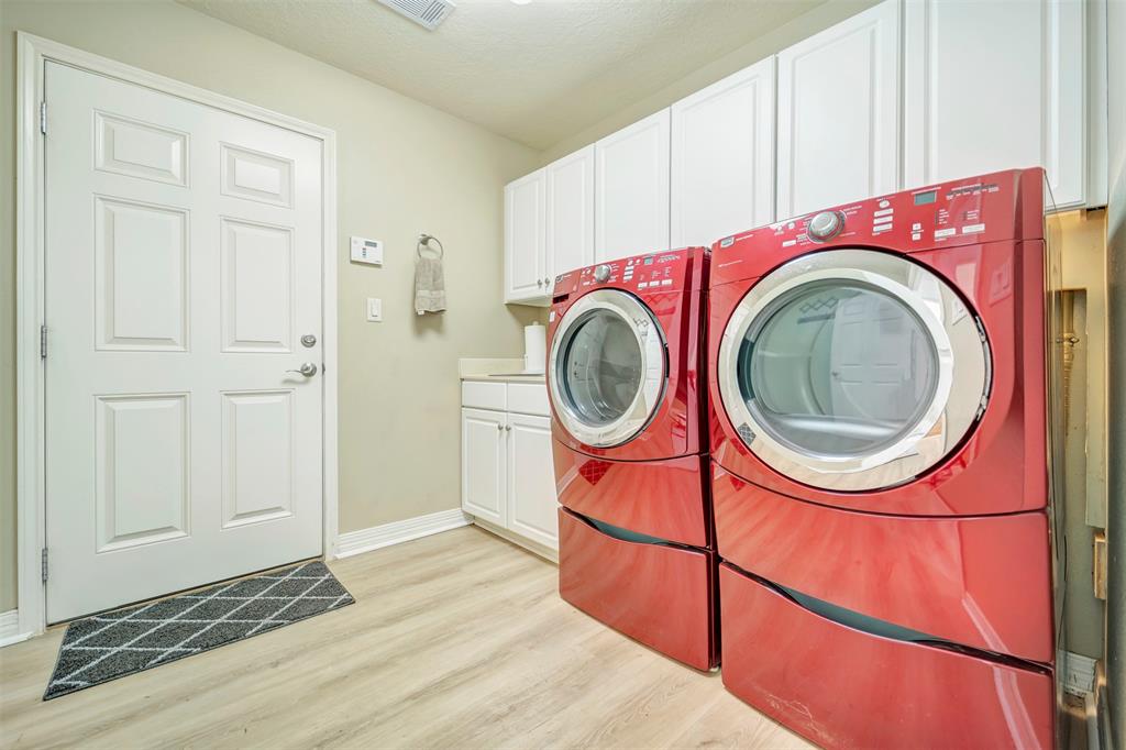 111 Venice Way, Huntsville, Texas image 39