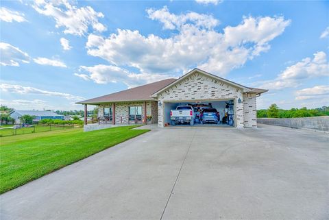 A home in Onalaska