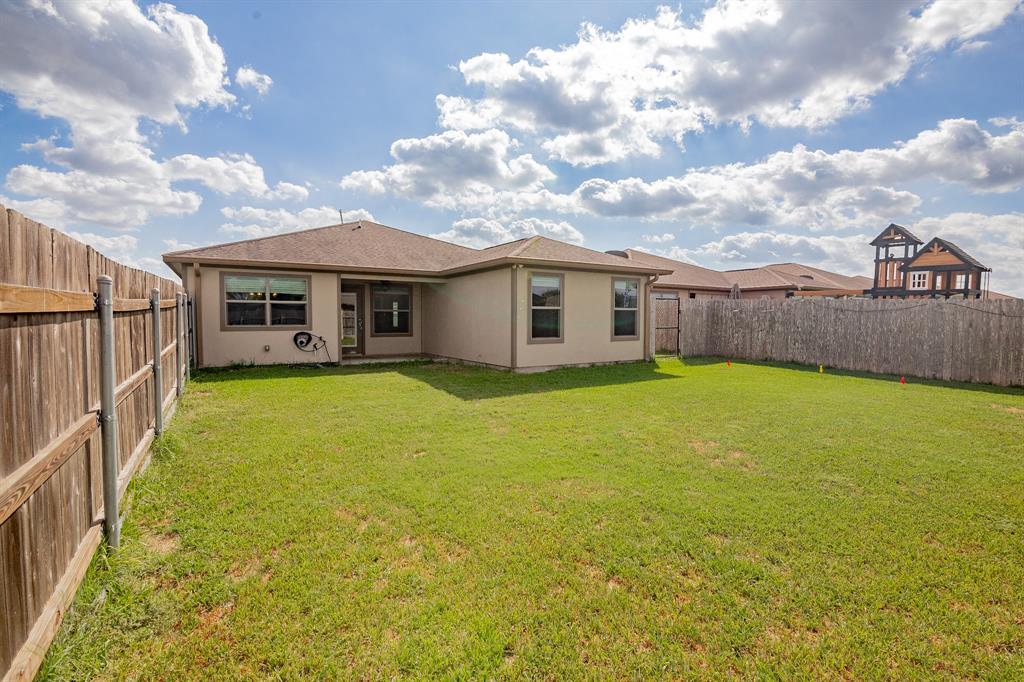 208 Villaggio Circle, Victoria, Texas image 9