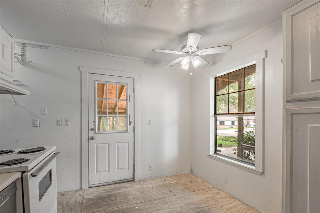 2240 Easley Circle, Huntsville, Texas image 12