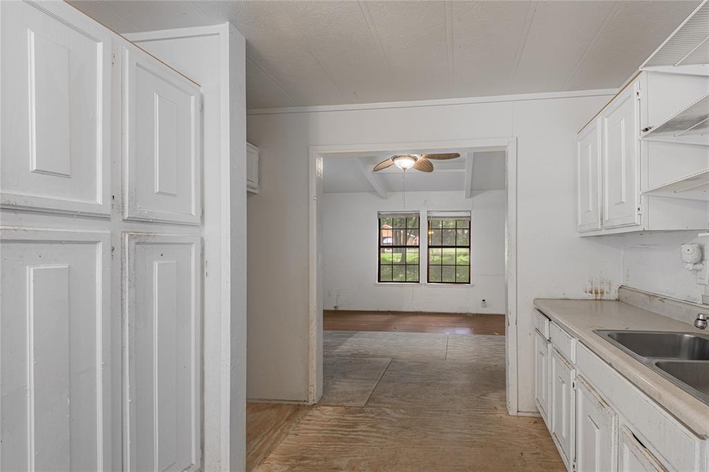 2240 Easley Circle, Huntsville, Texas image 14