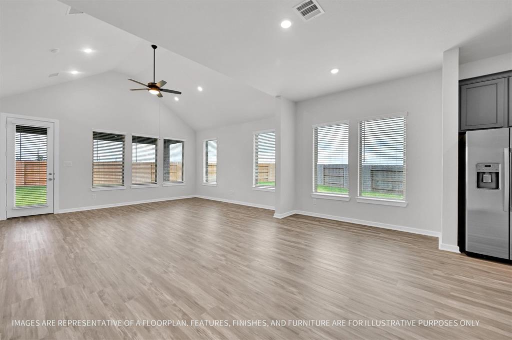 754 Mockingbird Passage, Beasley, Texas image 15