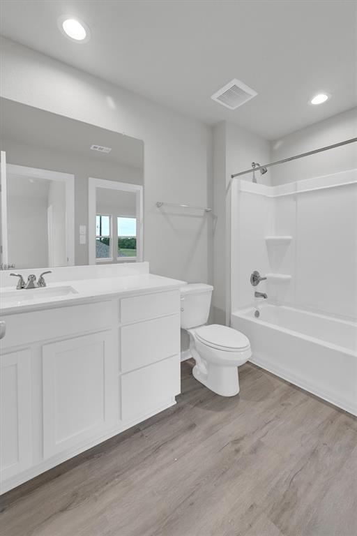 754 Mockingbird Passage, Beasley, Texas image 34