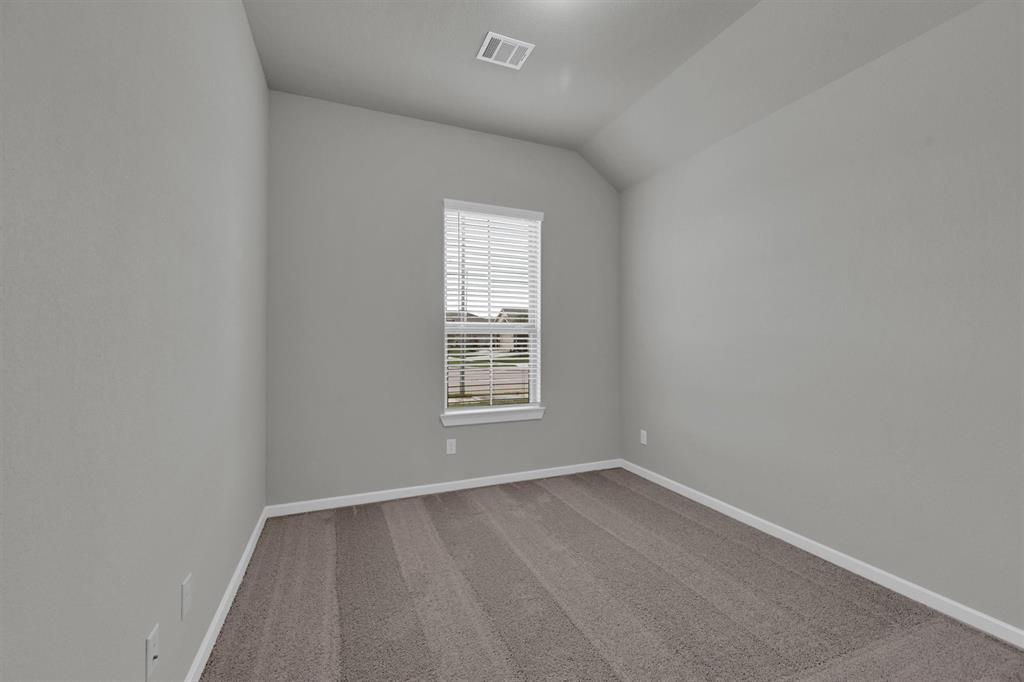 754 Mockingbird Passage, Beasley, Texas image 5