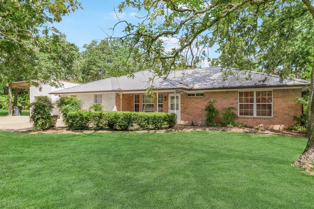 36 Jamaica Lane, Normangee, Texas image 1