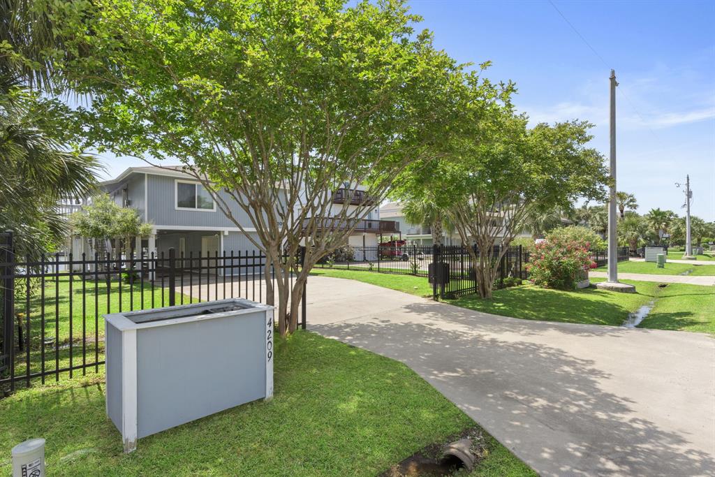 12939 Westhorpe Drive, Houston, Texas image 6