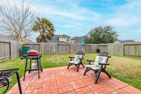 A home in Bacliff