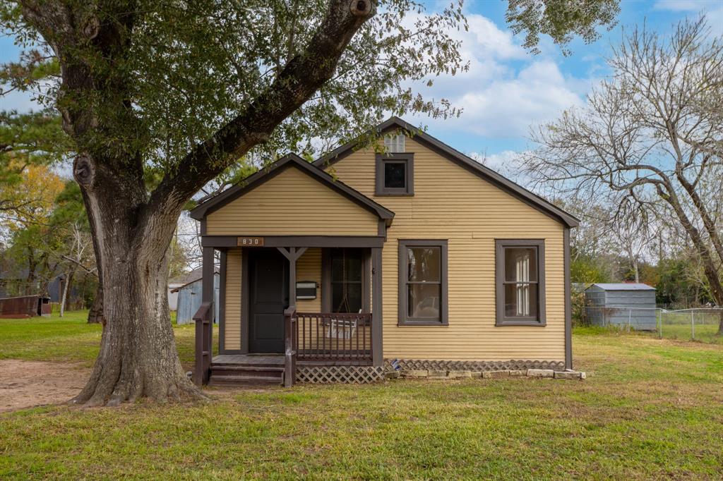 830 Fowlkes Street, Sealy, Texas image 1