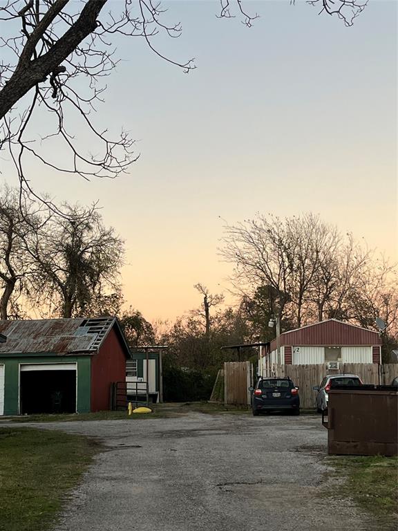 16305 De Zavalla Road