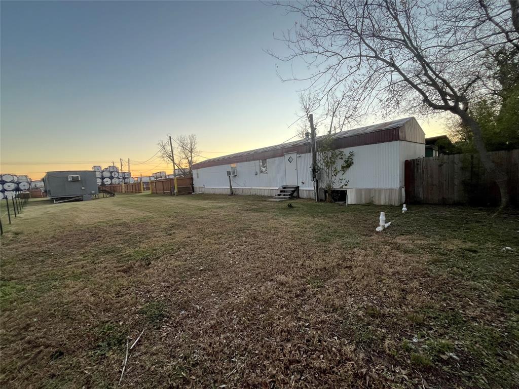 16305 De Zavalla Road