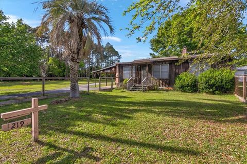 A home in Anahuac