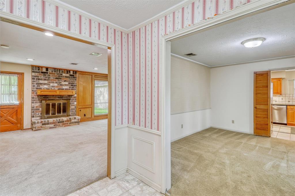 5315 Woodville Lane