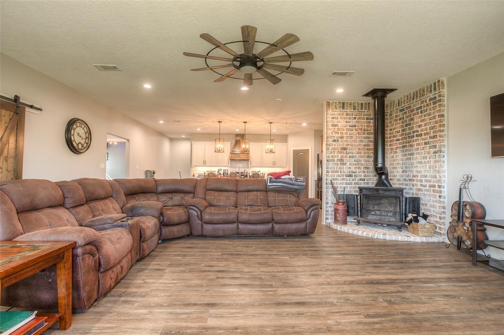 5687 County Road 216, Richards, Texas image 3