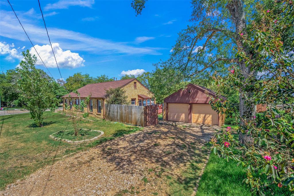 201 N Coulter Drive, Bryan, Texas image 20