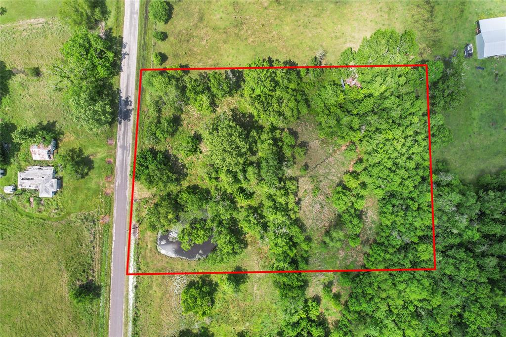 00 County Road 2058, Hull, Texas image 3