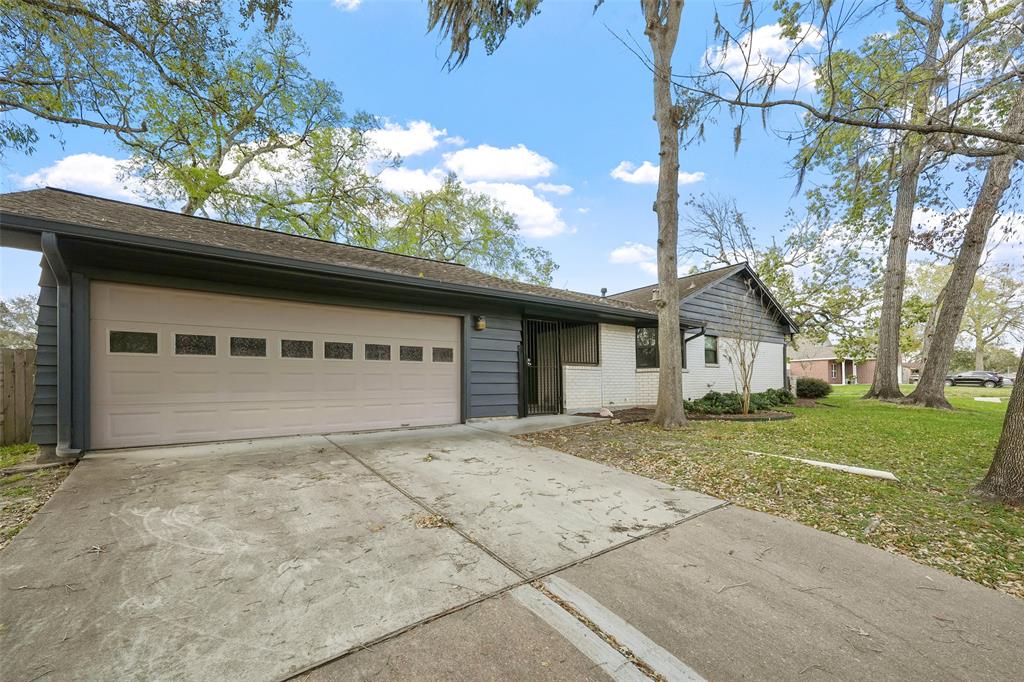 15542 Edenvale Street, Friendswood, Texas image 31