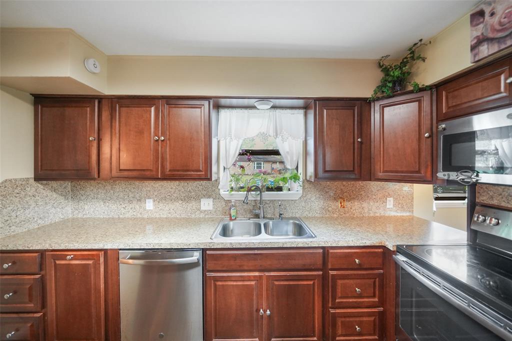 15542 Edenvale Street, Friendswood, Texas image 15