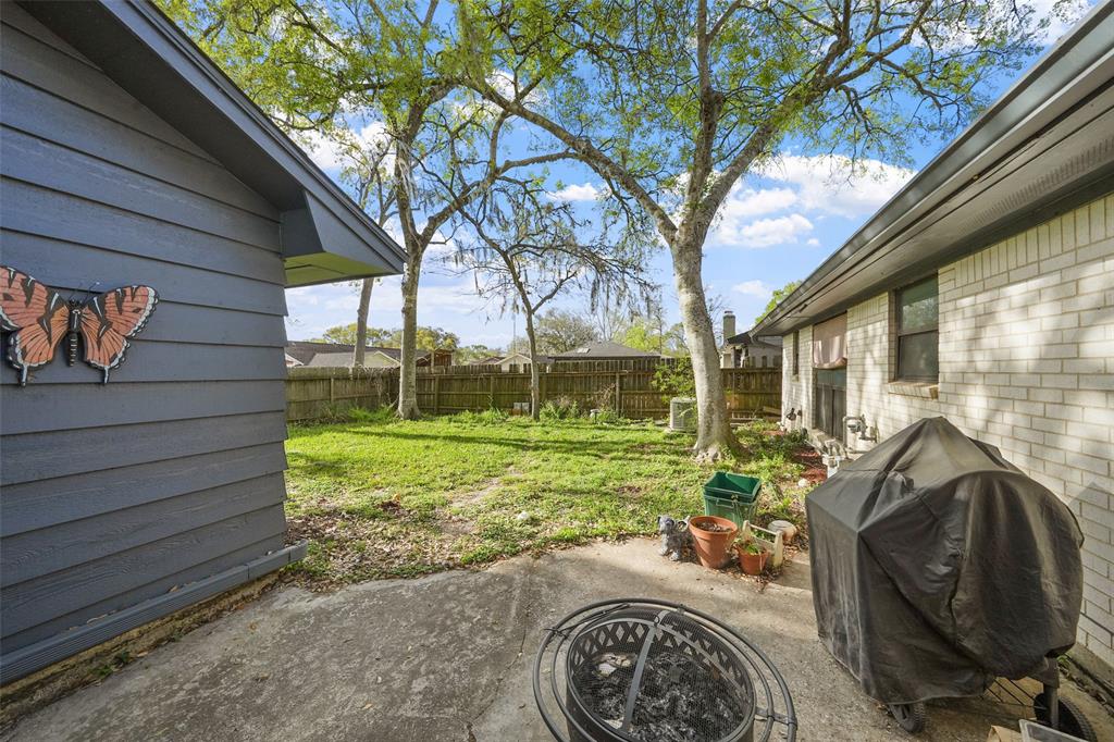 15542 Edenvale Street, Friendswood, Texas image 34