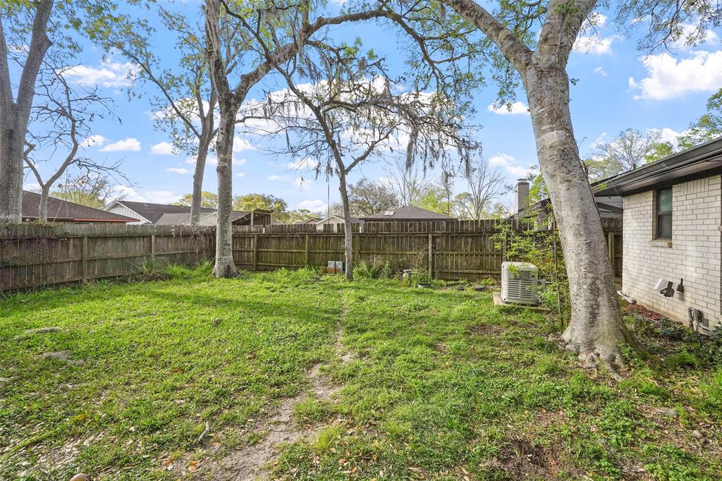 15542 Edenvale Street, Friendswood, Texas image 35