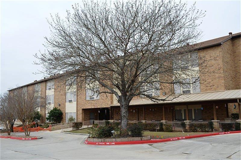 300 Cross Creek